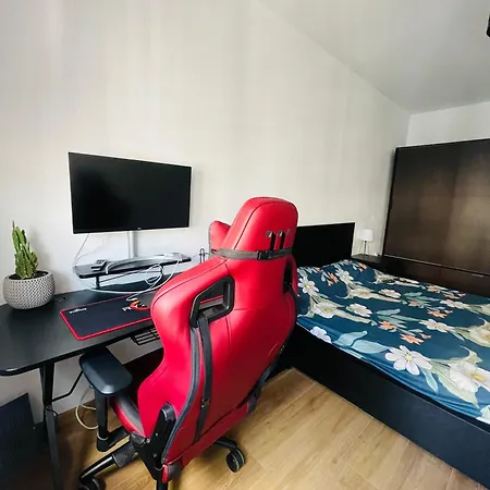 Apartment Cozy With Free Parking *